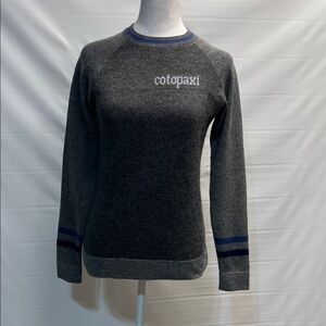 Cotopaxi women’s crewneck sweater
Size: WS (Women’s Small)